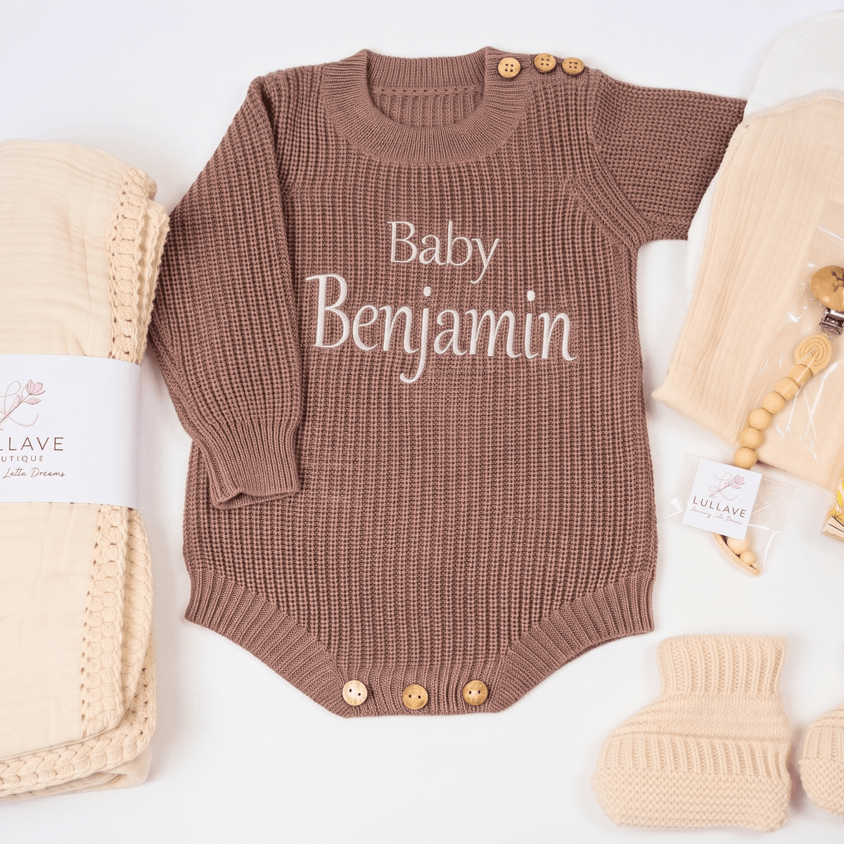 Custom Premium Newborn Neutral Baby Gift Box featuring a cozy onesie and accessories for newborns.